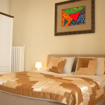 Home3city Grand Apartment