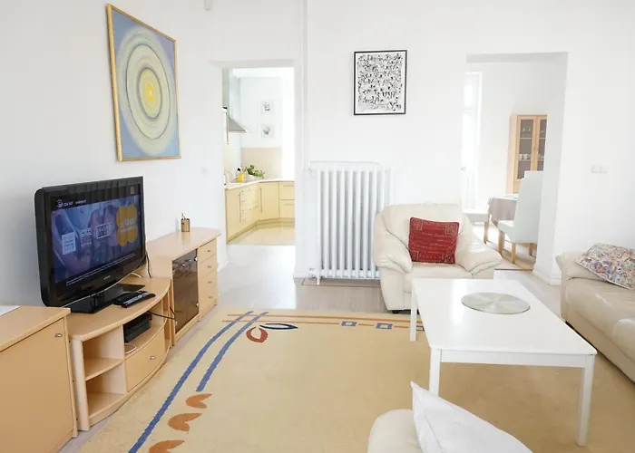 Home3city Grand Apartment *